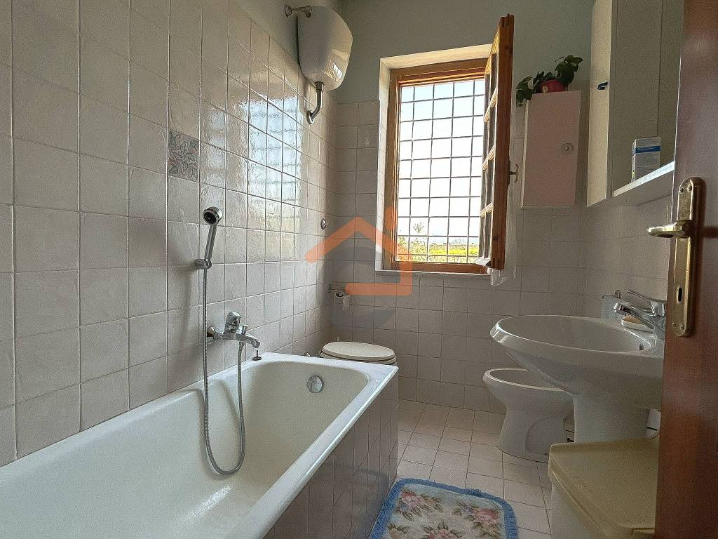 Bagno piano primo