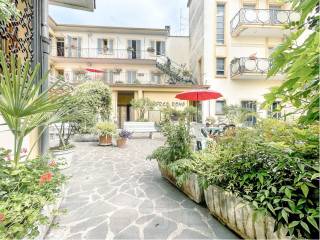 hotel vendita oleggio cortile3 wmk 0