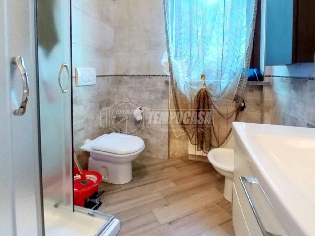Via-Chinnici-10-San-Maurizio-Canavese-Bathroom