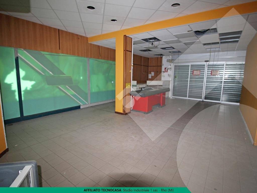 Interno Negozio Pregnana