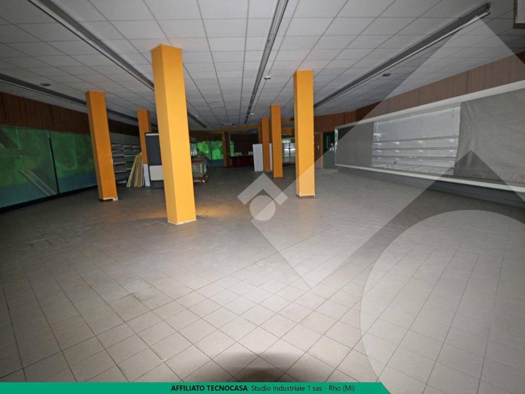 Interno Negozio Pregnana