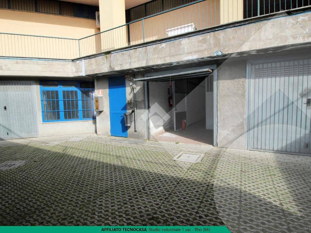 Esterno Negozio Pregnana