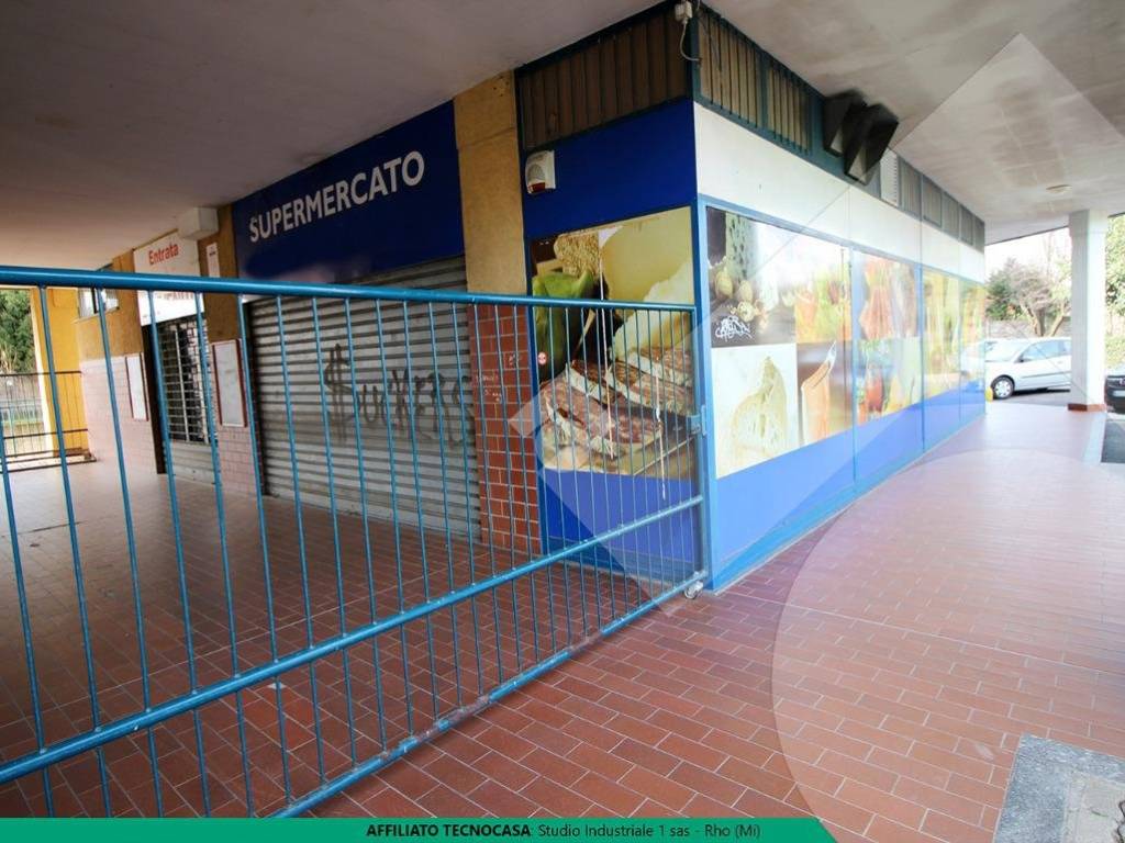 Esterno Negozio Pregnana