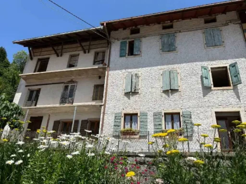 Terratetto unifamiliare via valle, centro, rotzo