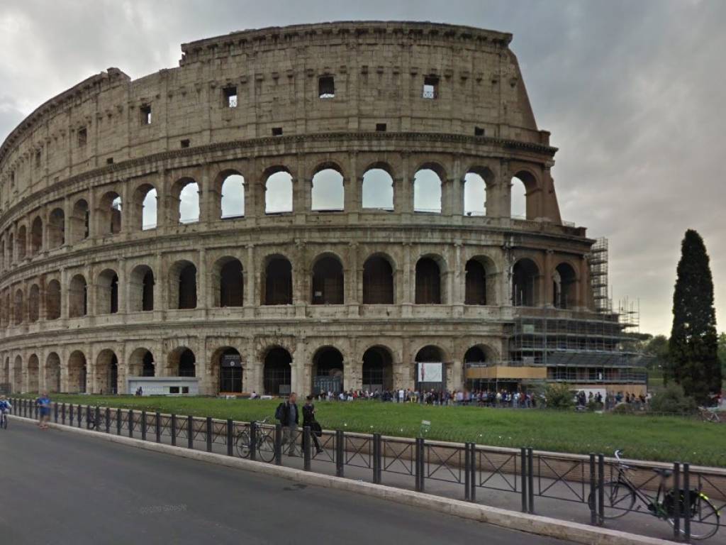 piazza del colosseo3