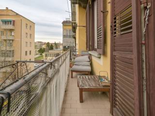 balcone lato giardino