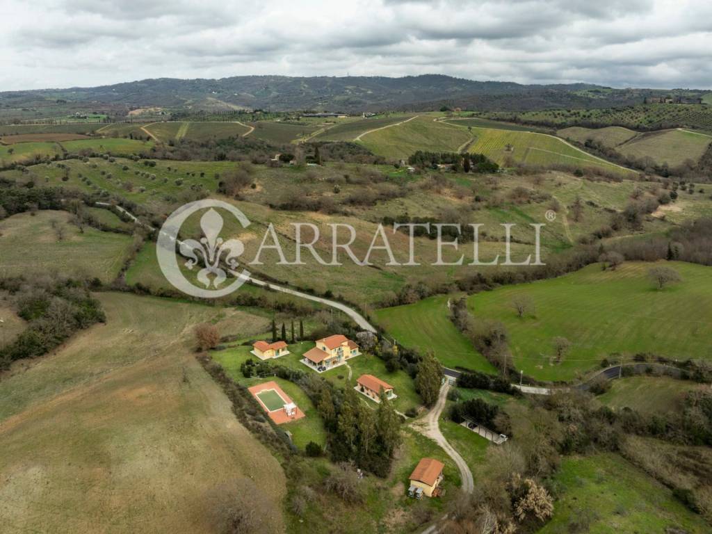 Casale con piscina a Magliano