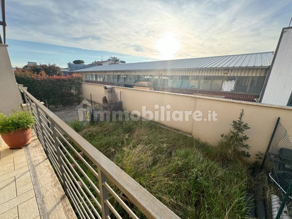 balcone e giardino