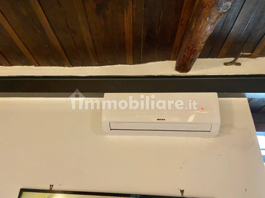 soffitto e aria condizionata