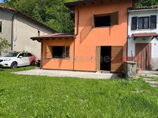 Foto - Vendita villa con giardino, Castiglione di Garfagnana, Garfagnana