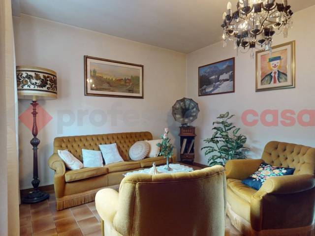 Fosciandora-Via-Al-Colle-La-Villa-10252023_115223.jpg