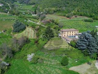Foto - Vendita villa con giardino, Monticelli Brusati, Lago d'Iseo Franciacorta