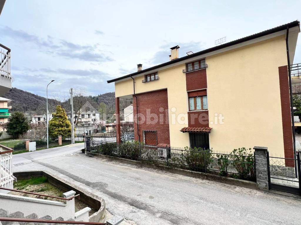 BALCONE CAMERA/SOGGIORNO