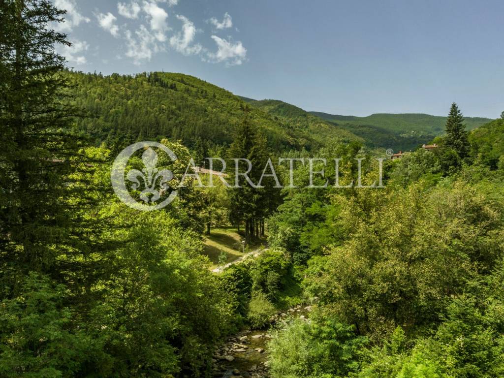 Abetone Hotel di lusso con ristorante e terreno