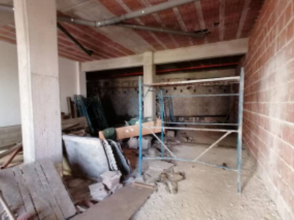 Capannone all'asta via goffredo mameli, poggio mirteto