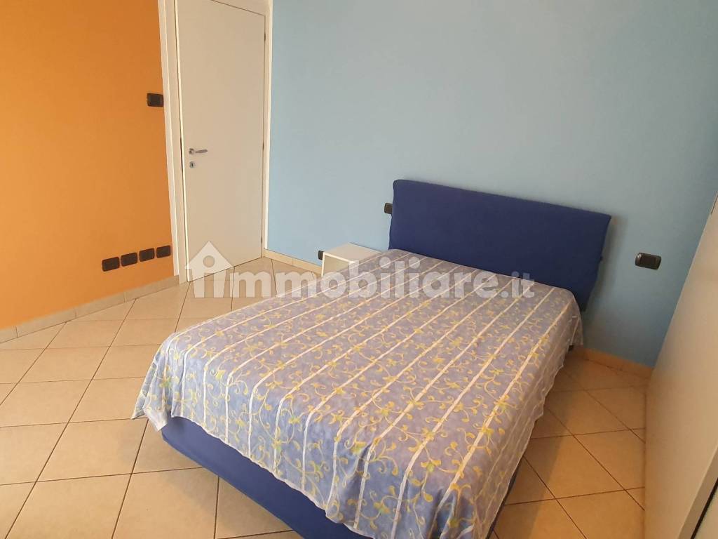 Rent Apartment in viale Lucerna 7. Rimini. Excellent condition, second floor, parking space