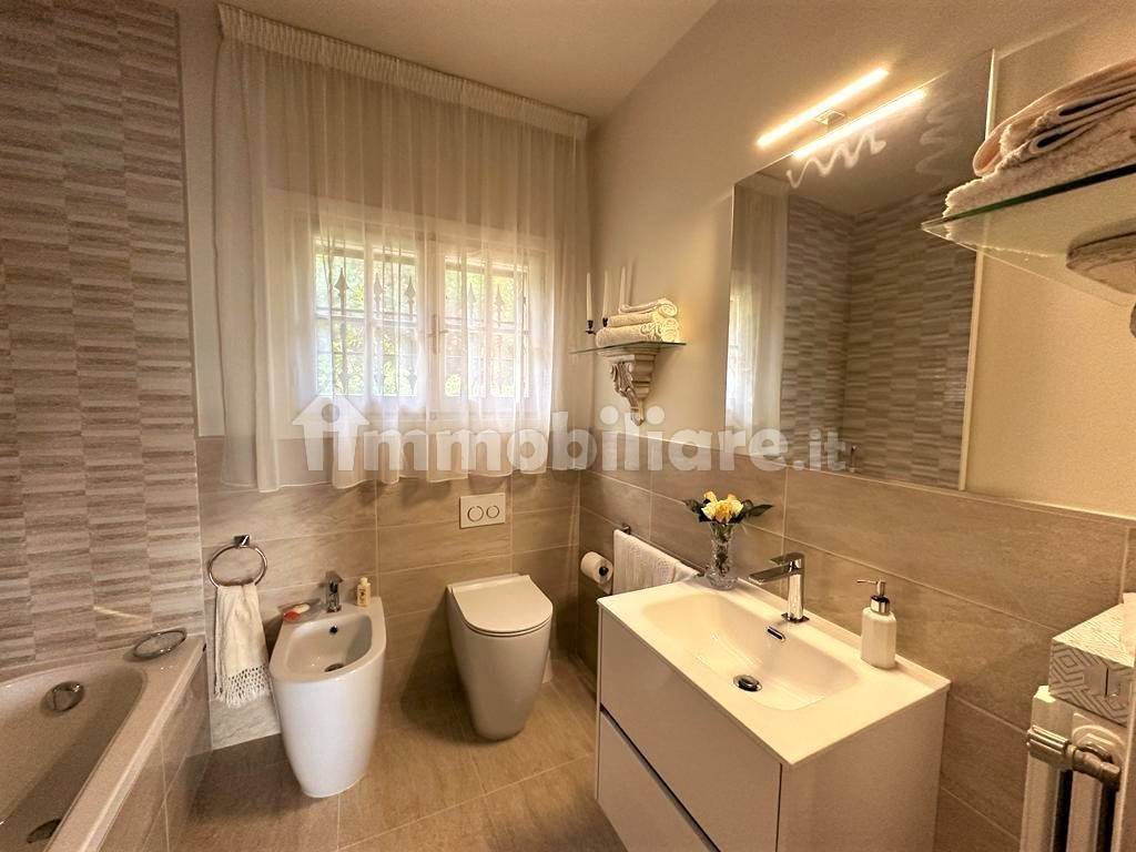 Foto bagno piano terra