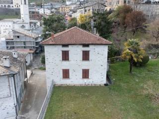 Foto - Vendita villa con giardino, Castione Andevenno, Valtellina