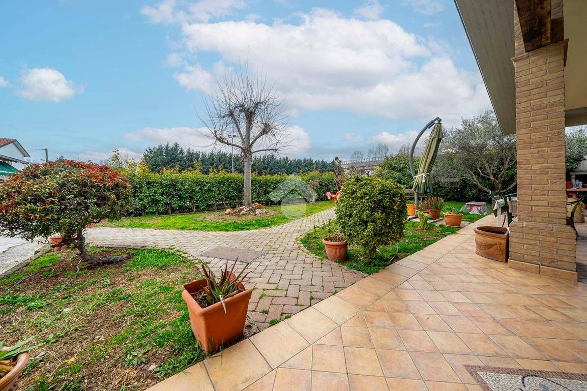 Villa in vendita a Campegine