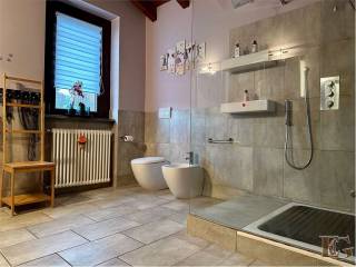 Bagno piano mansarda