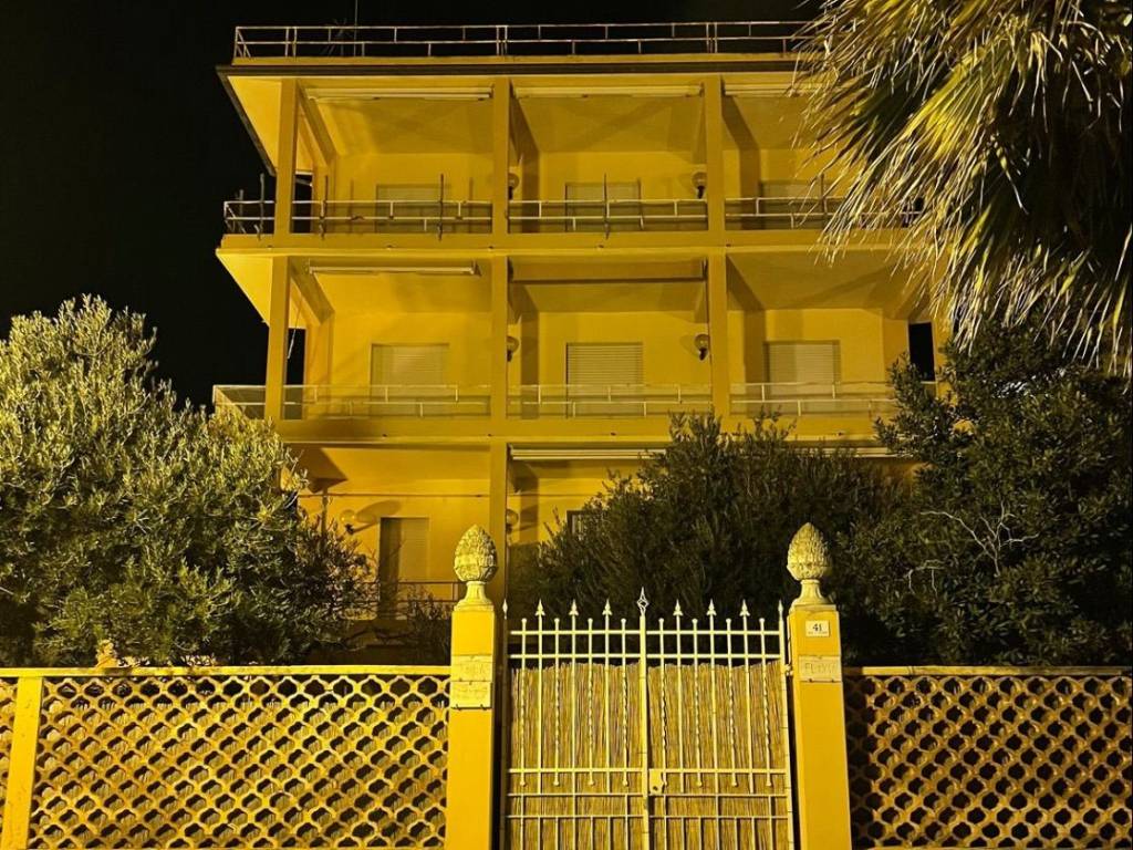 Bilocale via roma 64, centro, grottammare