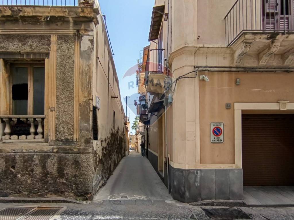 Via Gargano Acireale