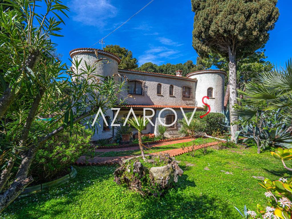 Affitto Villa Unifamiliare Bordighera Ottimo Stato Posto Auto Con affitto-villa-unifamiliare-bordighera-ottimo-stato-posto-auto-con