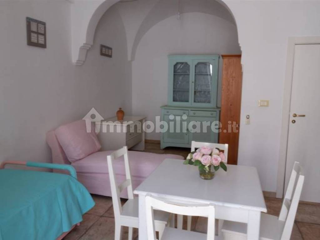 Sale Apartment Ostuni. 2room flat in via Grimaldi. Excellent condition