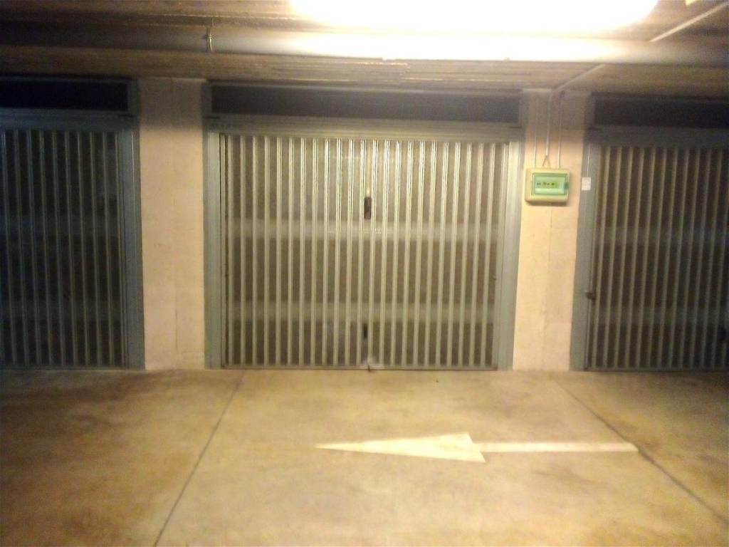 Garage - box viale corsica, ponte di mezzo - circondaria, firenze