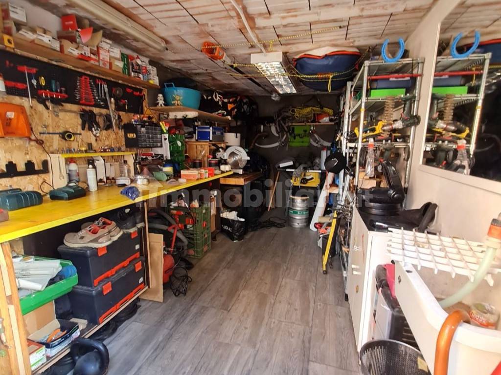 garage