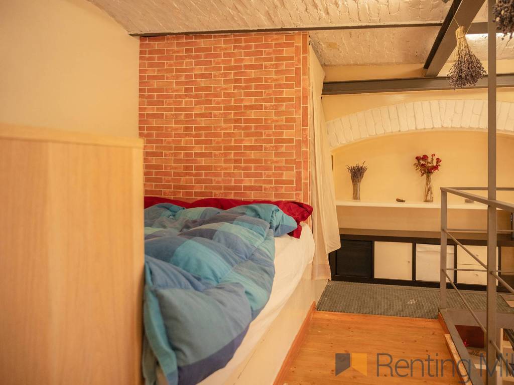 Bedroom/loft