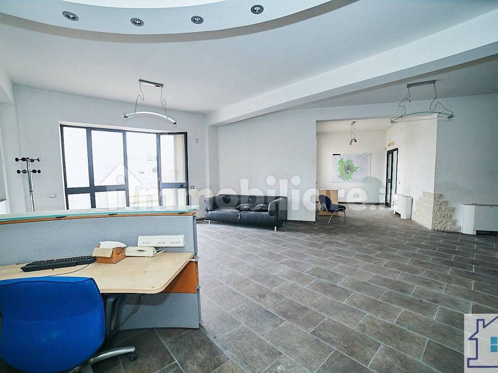 Locale commerciale via prenestina, alessandrino - torre spaccata, roma