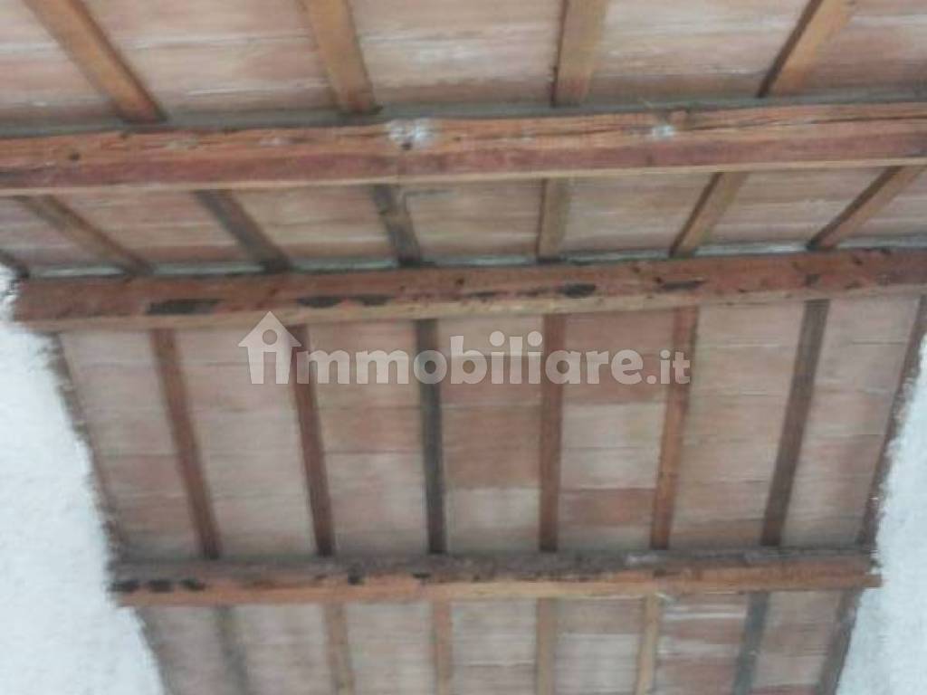 022 particolare soffitto.jpg