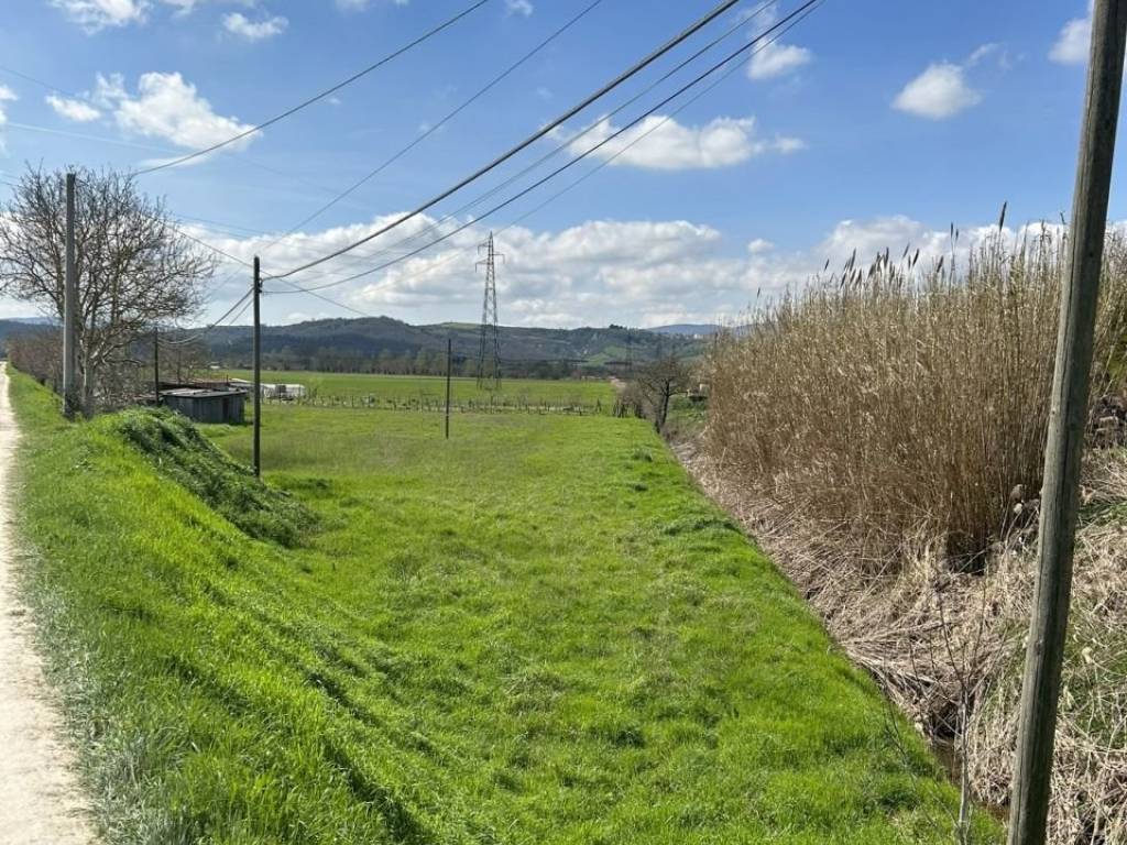 Terreno agricolo via fonte scrutina, fabro