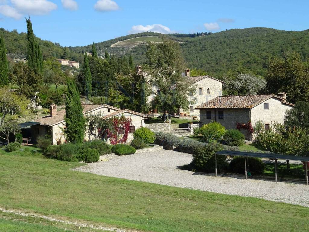 villa-casolare -vendita-radda-in-chianti-siena-tos