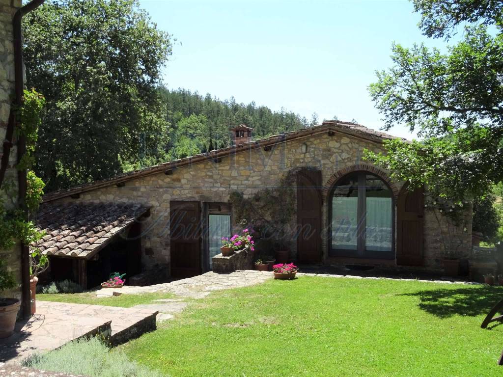 villa-casolare -vendita-radda-in-chianti-siena-tos