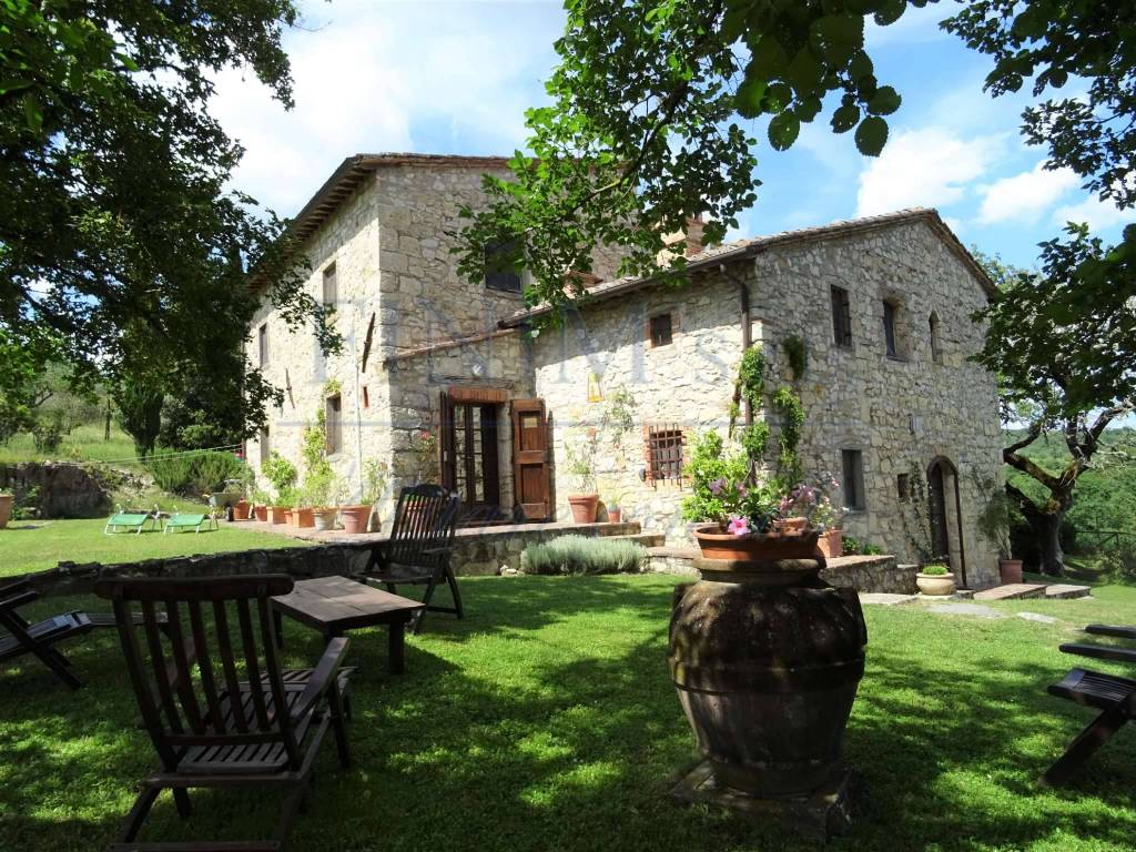 villa-casolare -vendita-radda-in-chianti-siena-tos