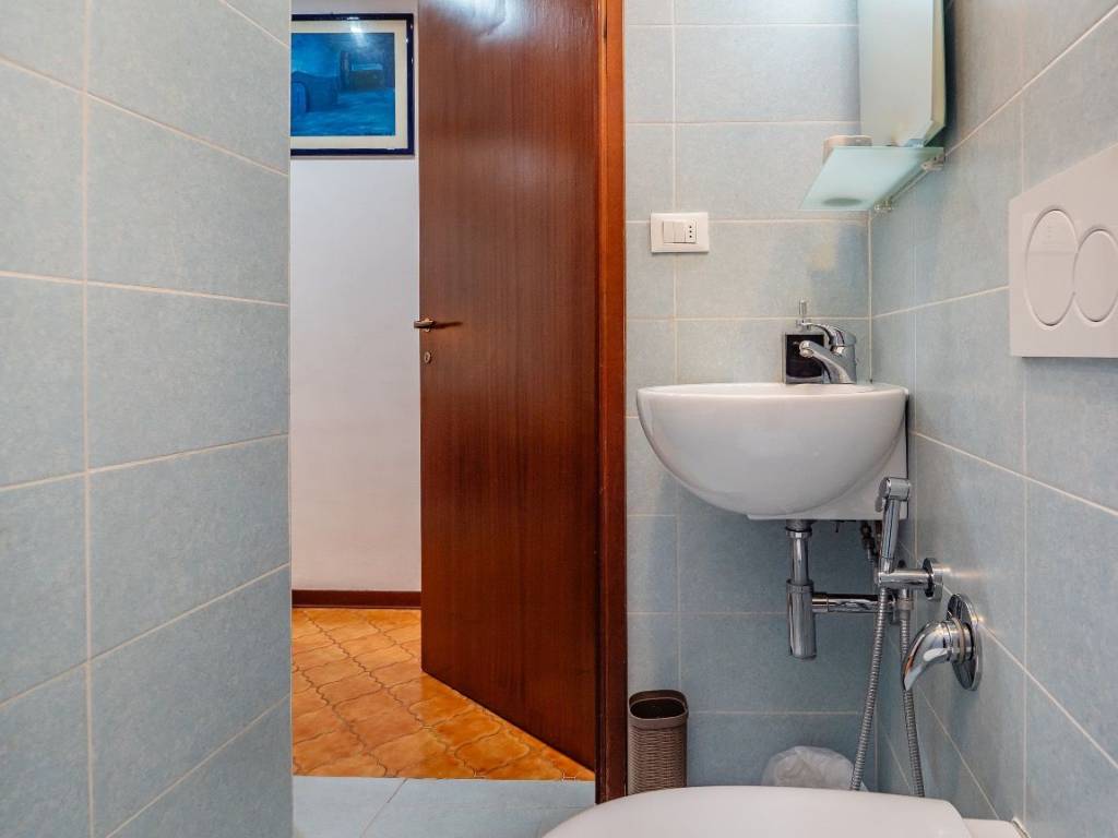 Bagno finestrato con Doccia_V2