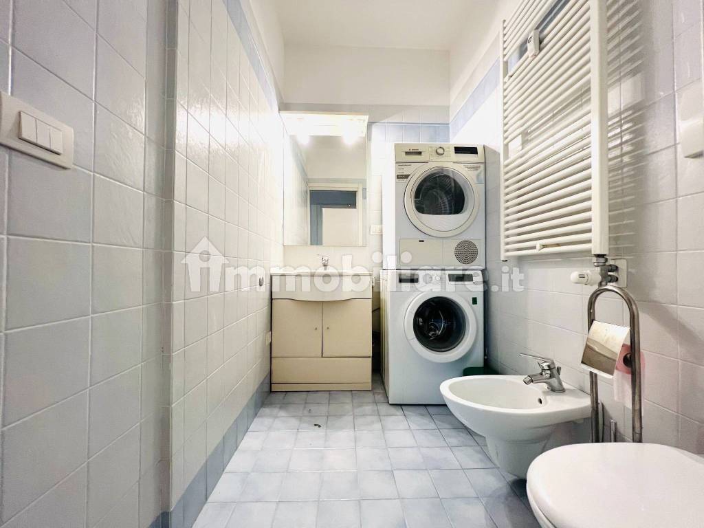 lavanderia lavatrice e asciugatrice non presenti