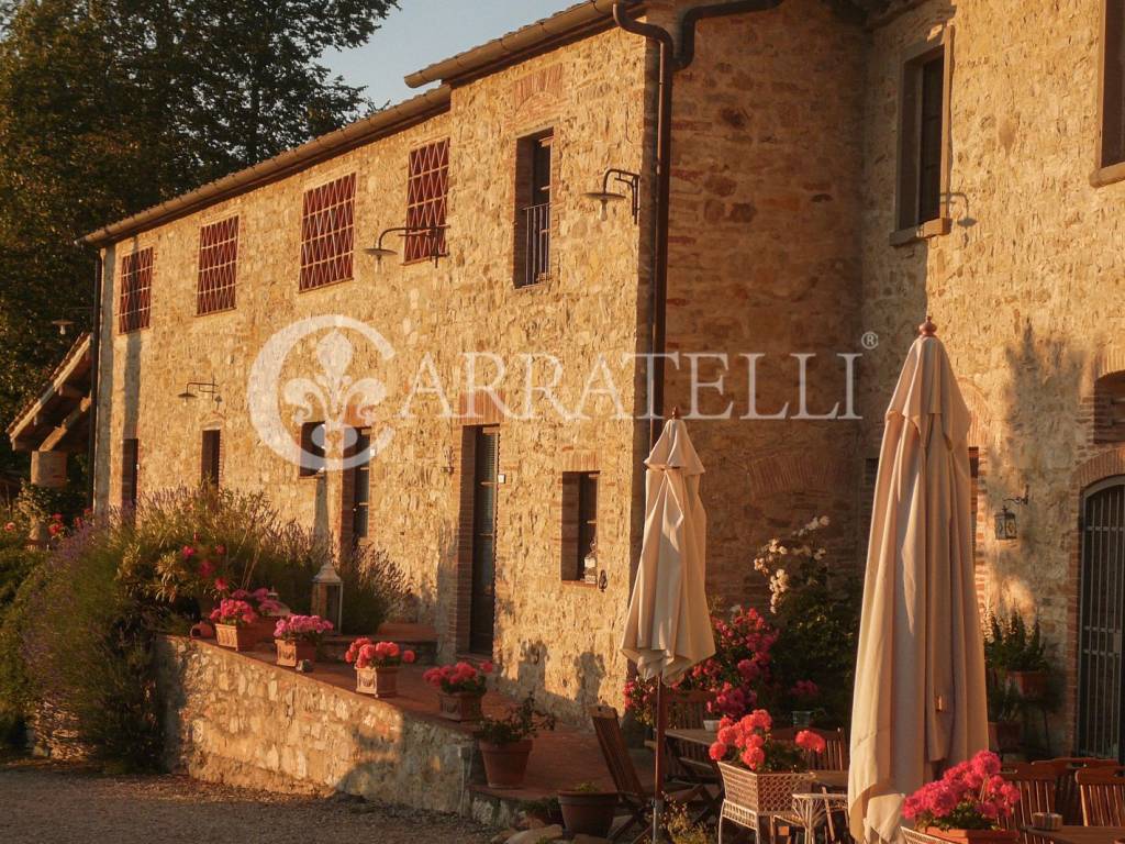 Casale con piscina nel Chianti