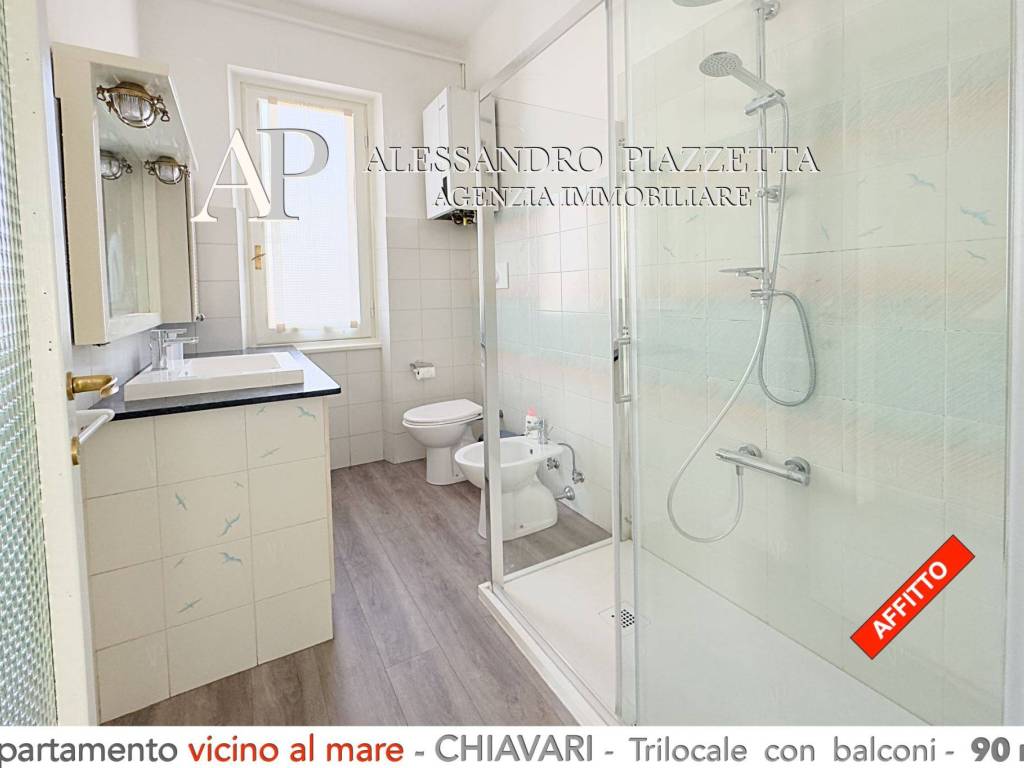 Bagno con doccia