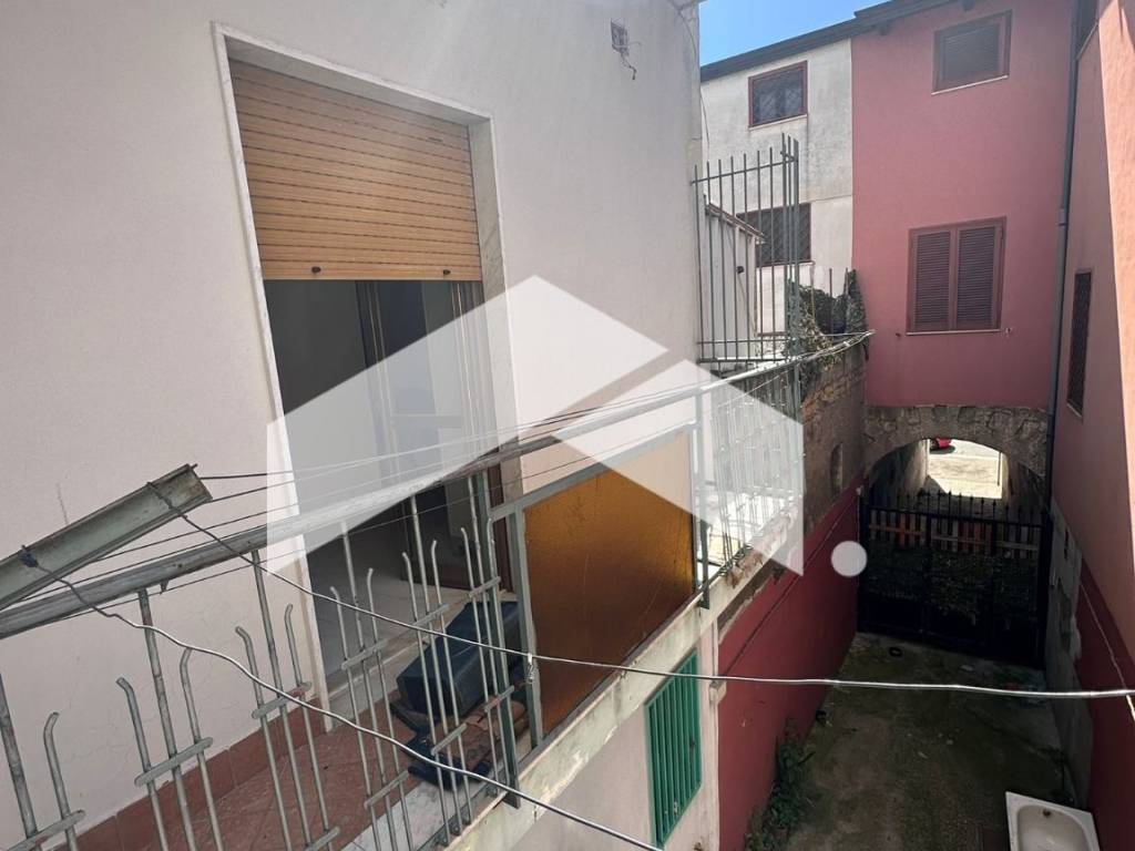 BALCONE/AFFACCIO PIANO I