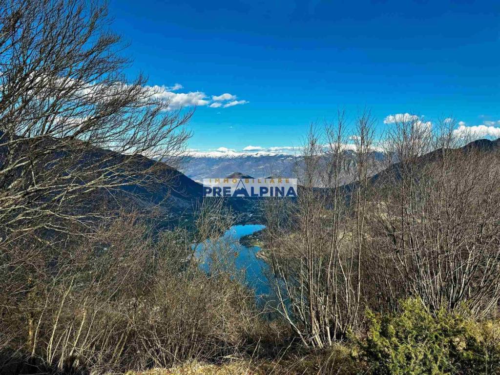 vista sul lago di Endine