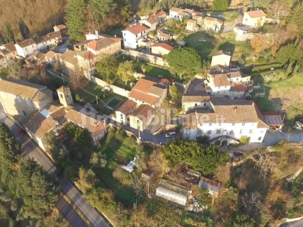 Il borgo dal drone