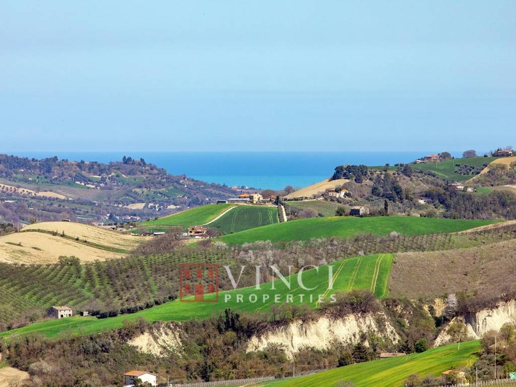 Casale in vendita nelle Marche