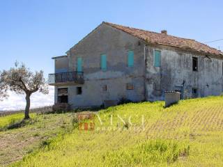 Farmhouse for sale Marche sea view