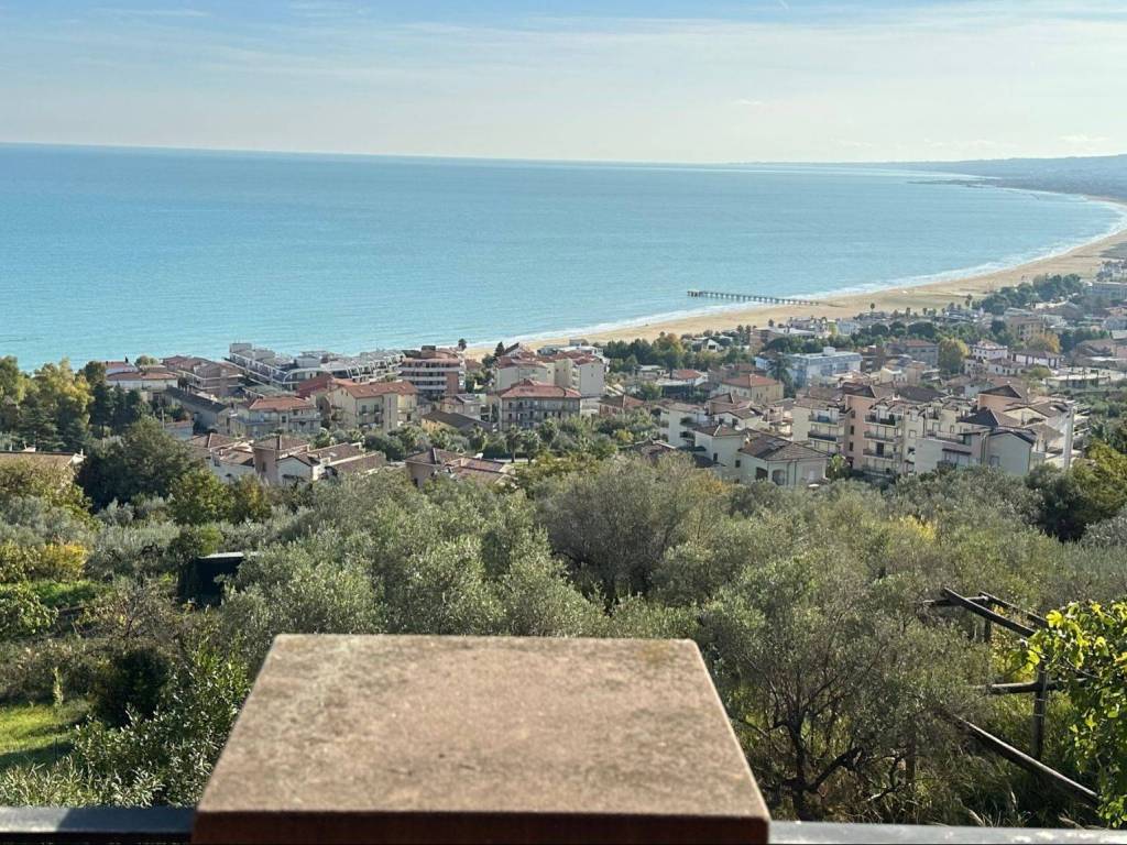 Villa unifamiliare, ottimo stato, 500 m², viadotto istonia, corso g. garibaldi, v. san michele, vasto