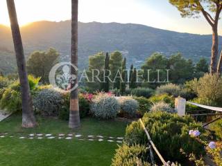 villa con piscina all argentario