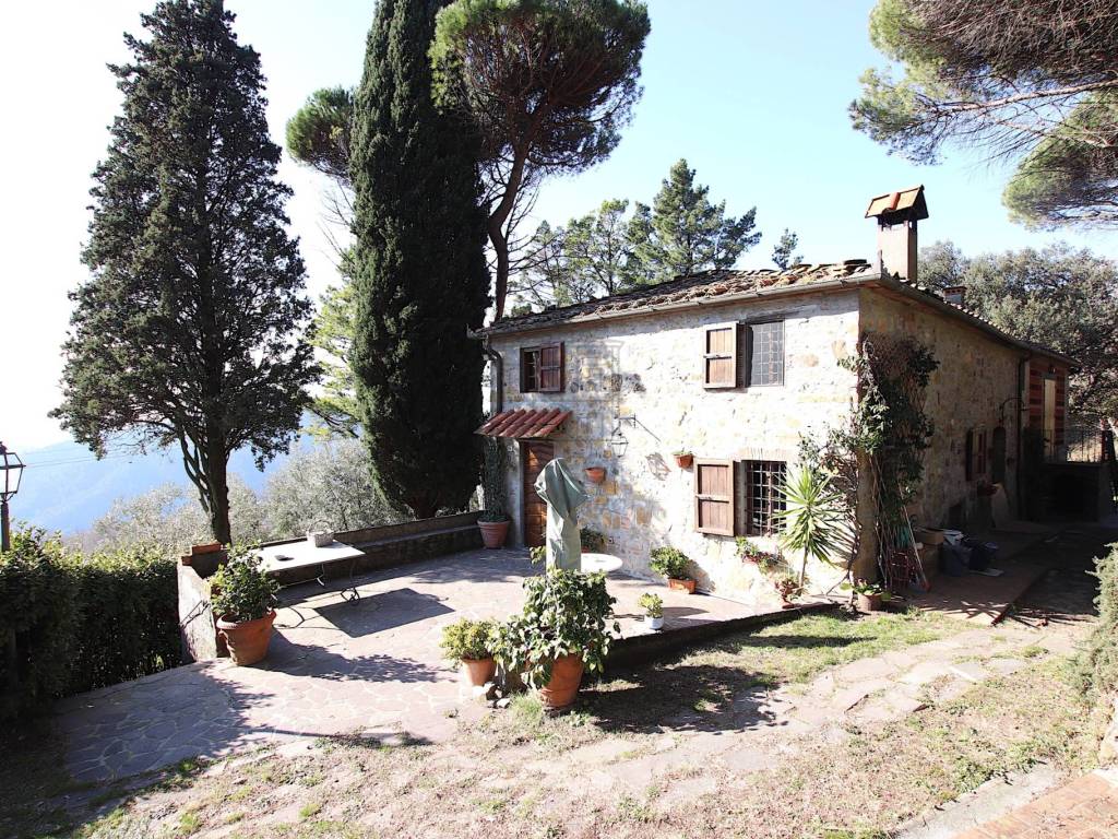 vendesi casa colonica ristrutturata con piscinaIMG