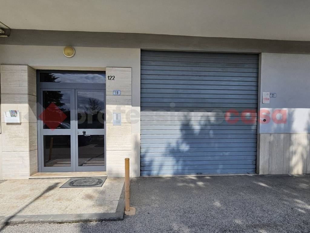 INGRESSO GARAGE E PALAZZO